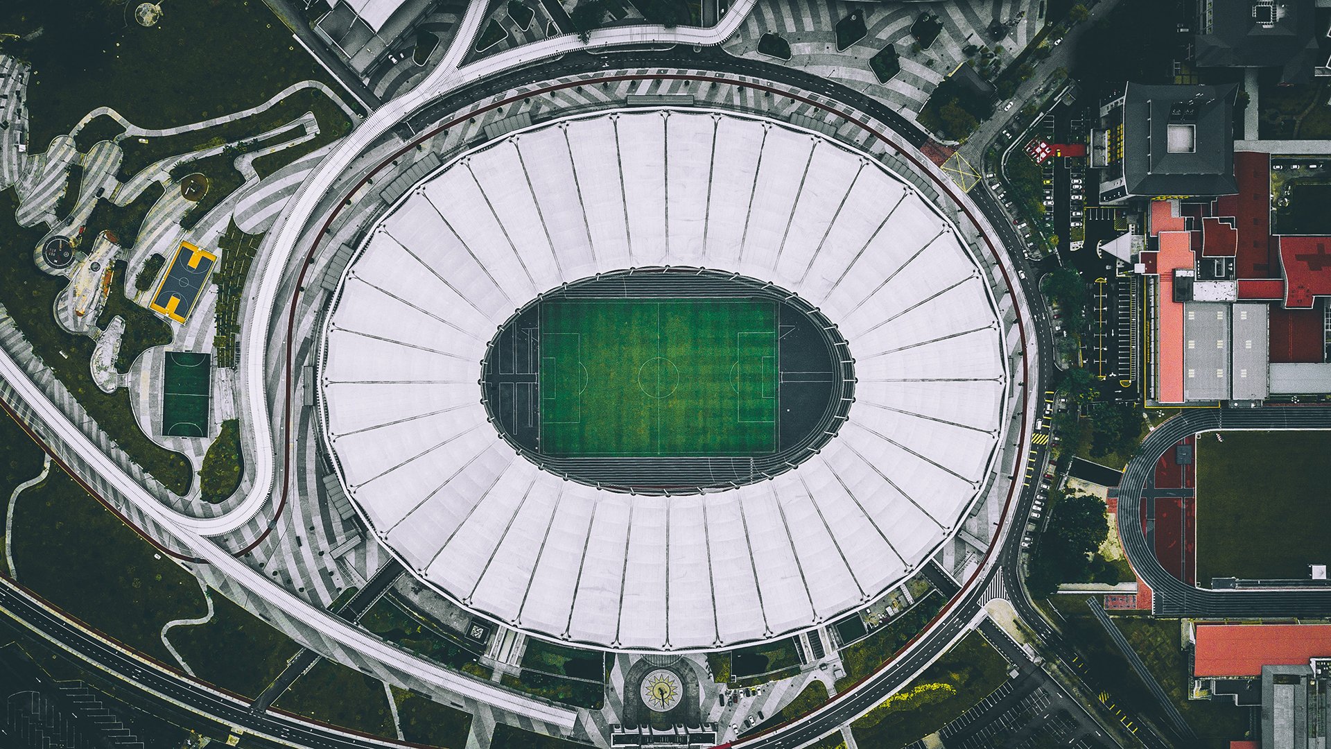亚博sport-字母哥第七赛季高光之夜，MAD球迷全场沸腾